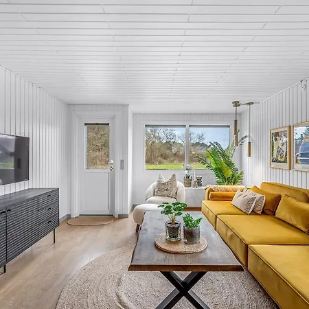 Heike - 700m To The Fjord By Interhome Nyaraló