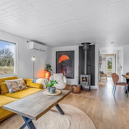 Heike - 700m To The Fjord By Interhome *